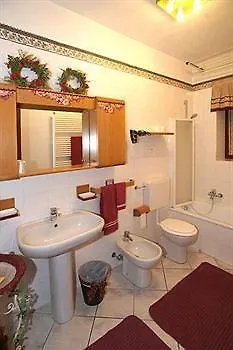 Ai Due Pini B&B Pescantina 0*,  Italy